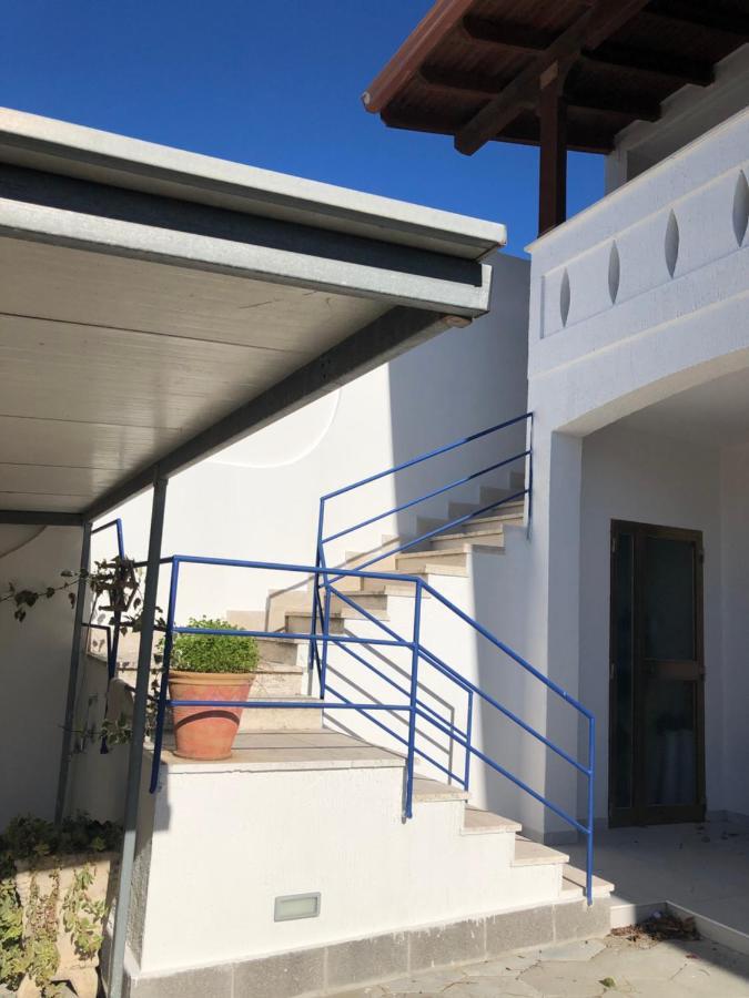 Apartamento Il Girasole Torre dell'Orso Exterior foto