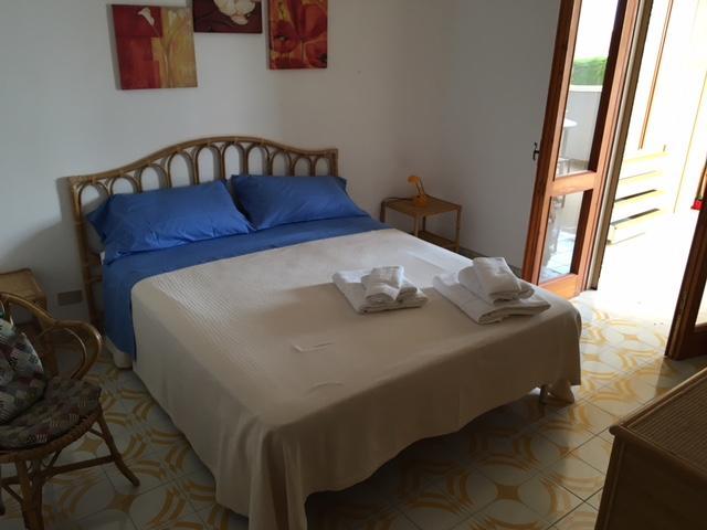Apartamento Il Girasole Torre dell'Orso Exterior foto